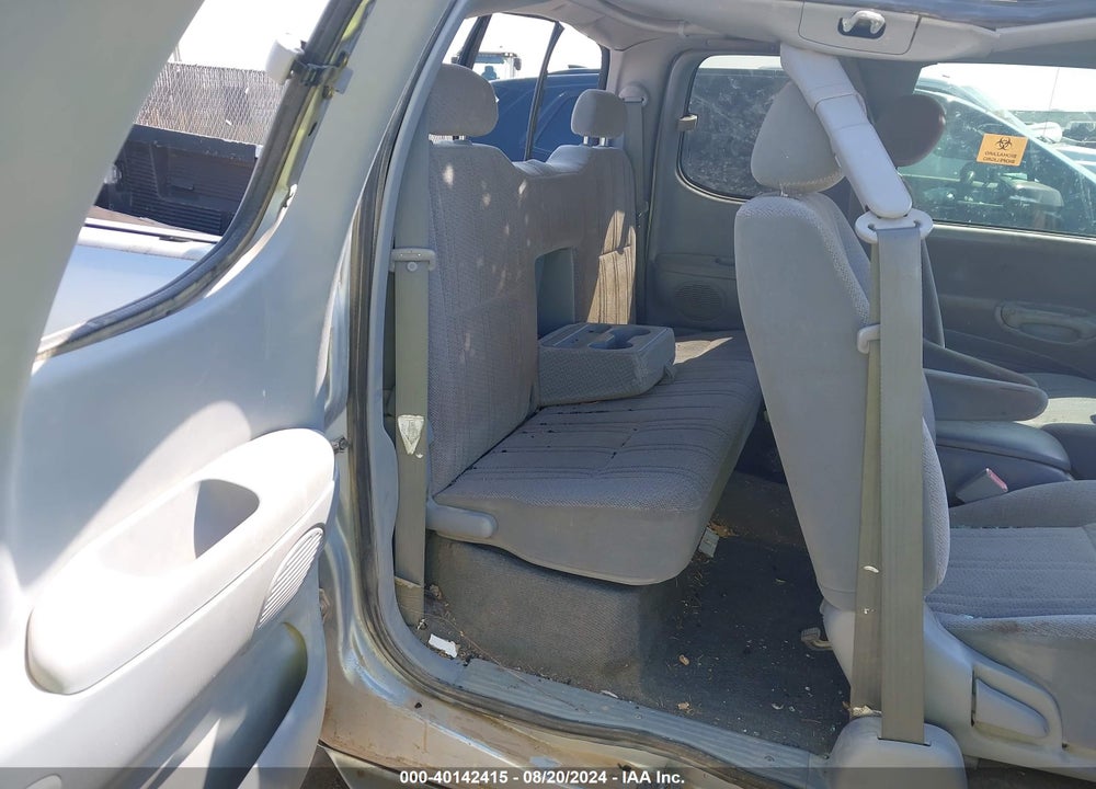 2000 TOYOTA TUNDRA SR5 V8 VIN: 5TBBT4413YS031416