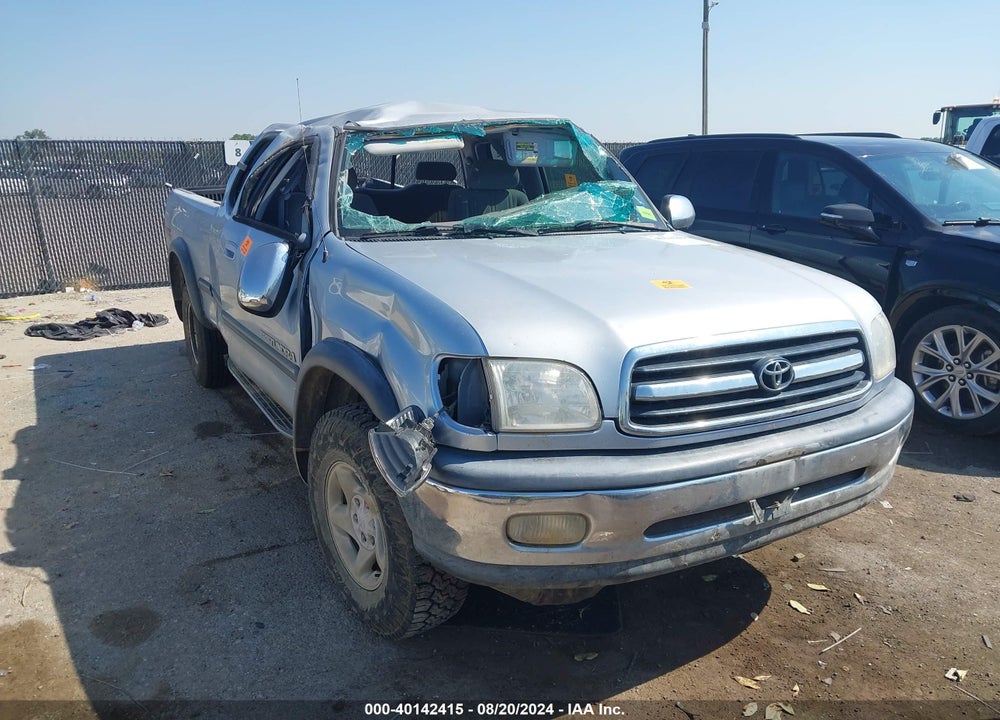 2000 TOYOTA TUNDRA SR5 V8 VIN: 5TBBT4413YS031416