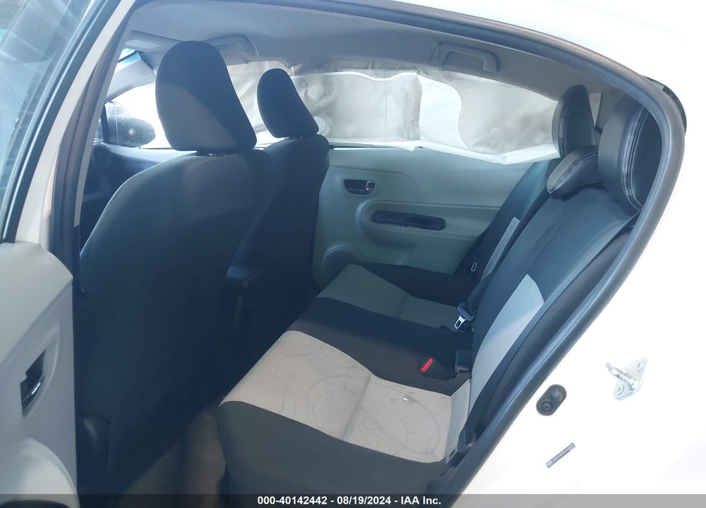 2013 TOYOTA PRIUS C TWO VIN: JTDKDTB39D1533907