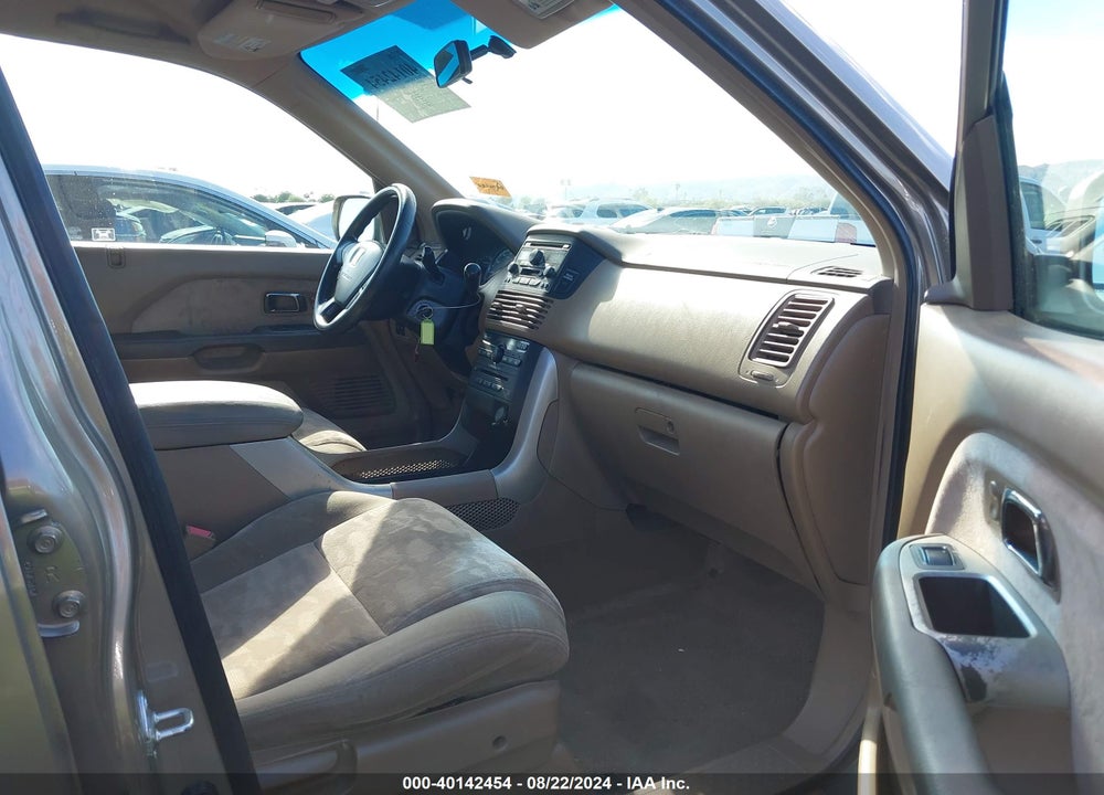 2005 HONDA PILOT EX VIN: 2HKYF18475H536047