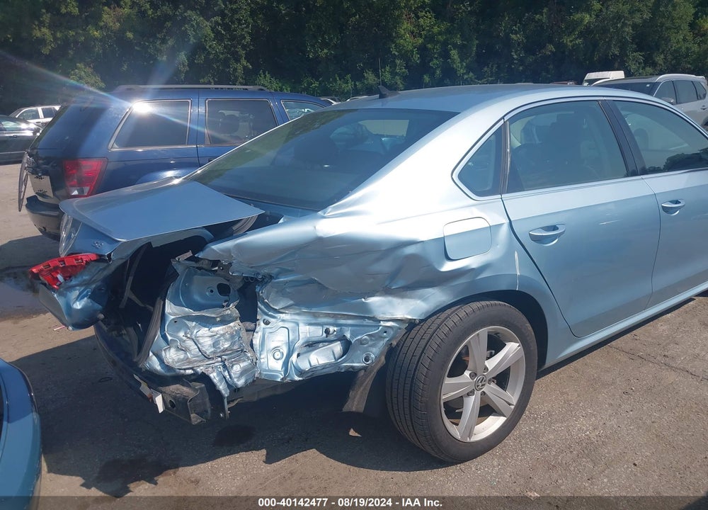 2012 VOLKSWAGEN PASSAT 2.5L SE VIN: 1VWBP7A31CC103479