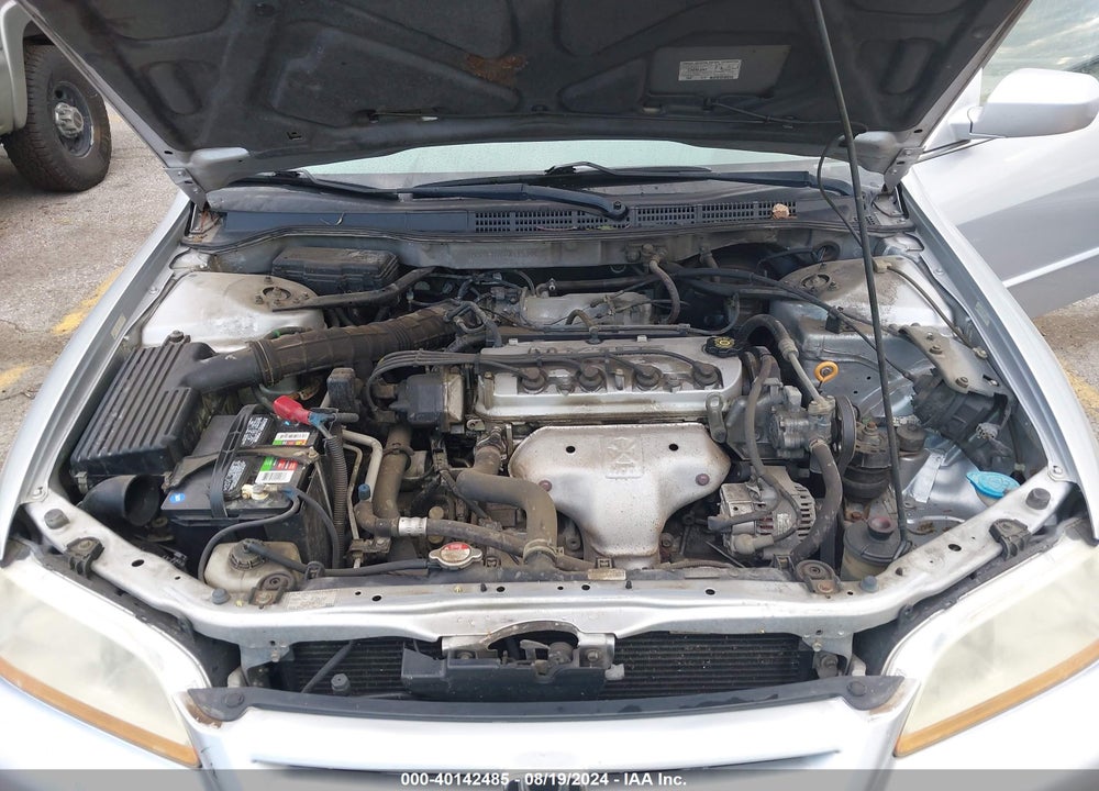 2002 HONDA ACCORD 2.3 SE VIN: 1HGCG56762A110396