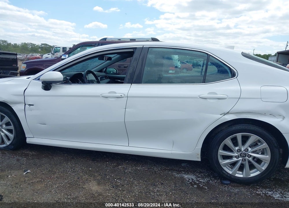 2021 TOYOTA CAMRY LE VIN: 4T1C11AK1MU554268