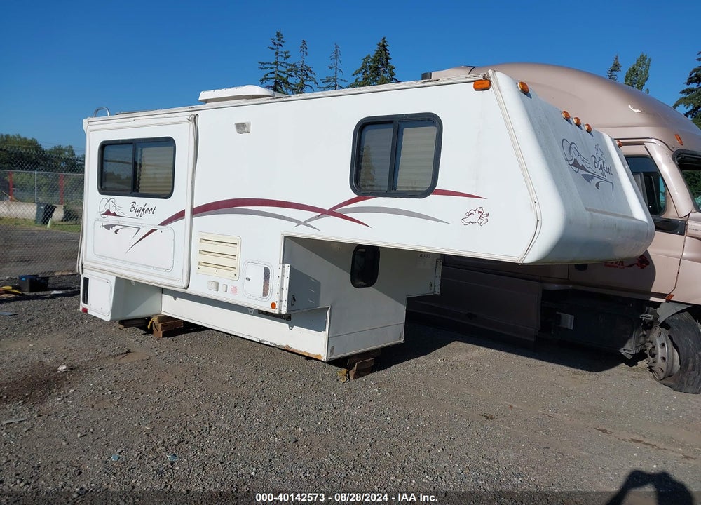 2000 BIGFOOT MODEL 10/8 VIN: 2GVC108S9YS010379