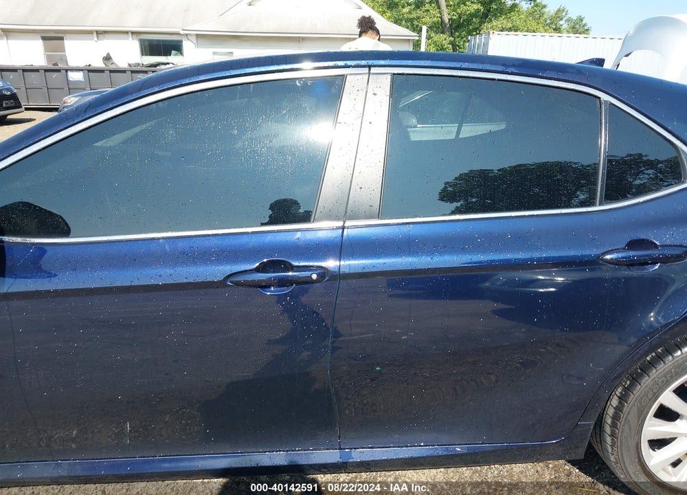 2022 TOYOTA CAMRY LE VIN: 4T1C11AK4NU687155