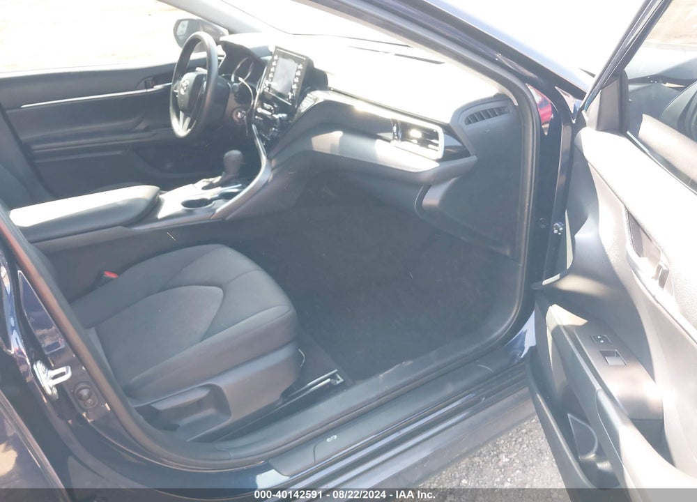 2022 TOYOTA CAMRY LE VIN: 4T1C11AK4NU687155