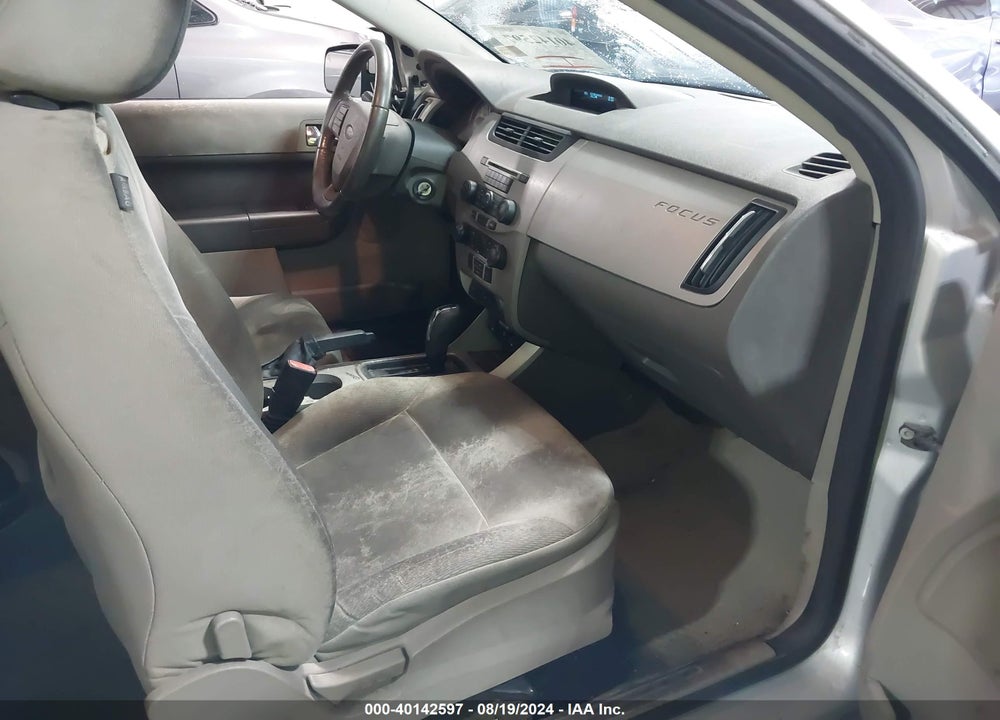 2008 FORD FOCUS VIN: 1FAHP33N88W151898