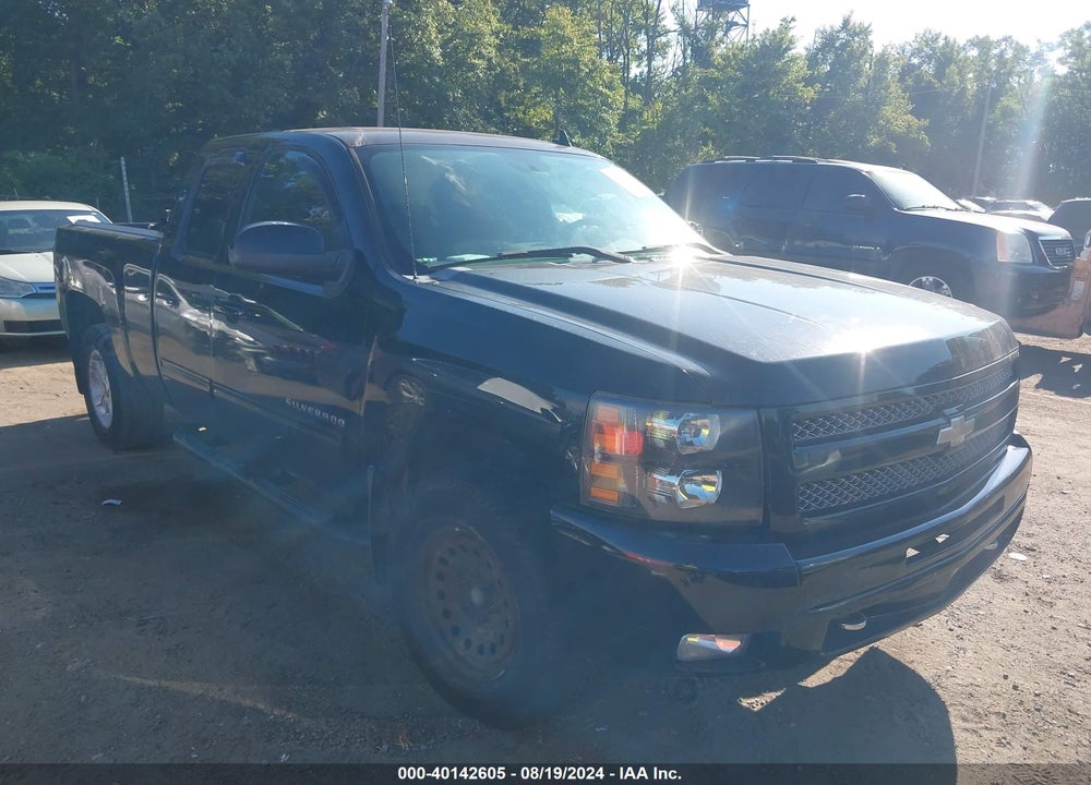 2010 CHEVROLET SILVERADO 1500 LT VIN: 1GCSKSE34AZ122908