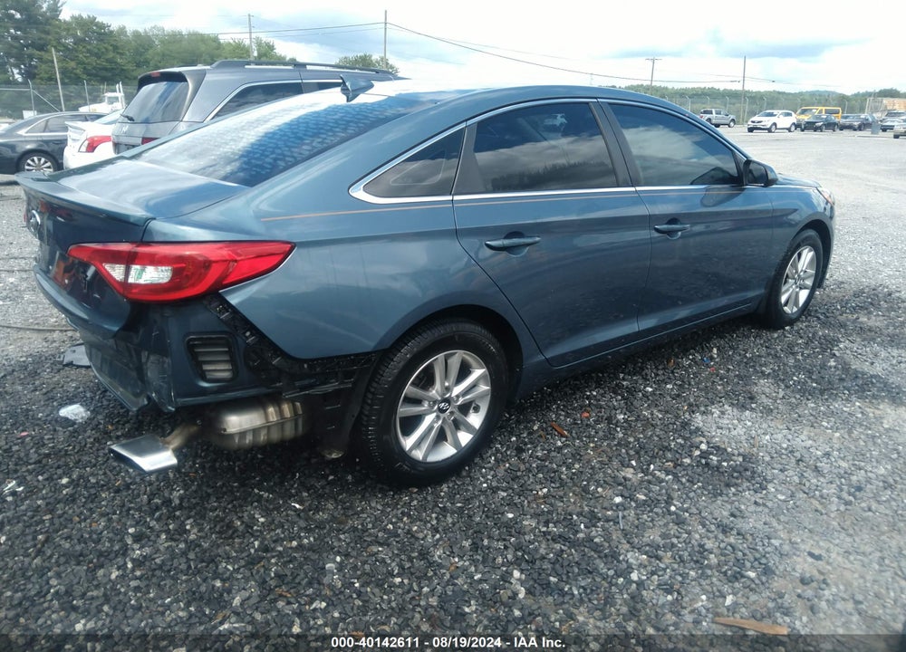 2016 HYUNDAI SONATA SE VIN: 5NPE24AF1GH282401