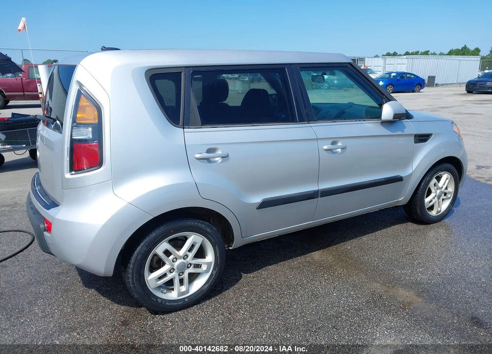 2011 KIA SOUL VIN: KNDJT2A28B7315050
