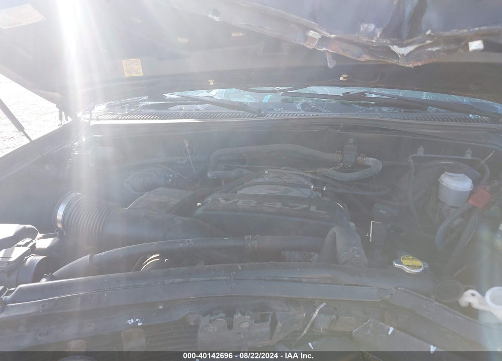 2000 TOYOTA TUNDRA SR5 V8 VIN: 5TBBT4413YS108656