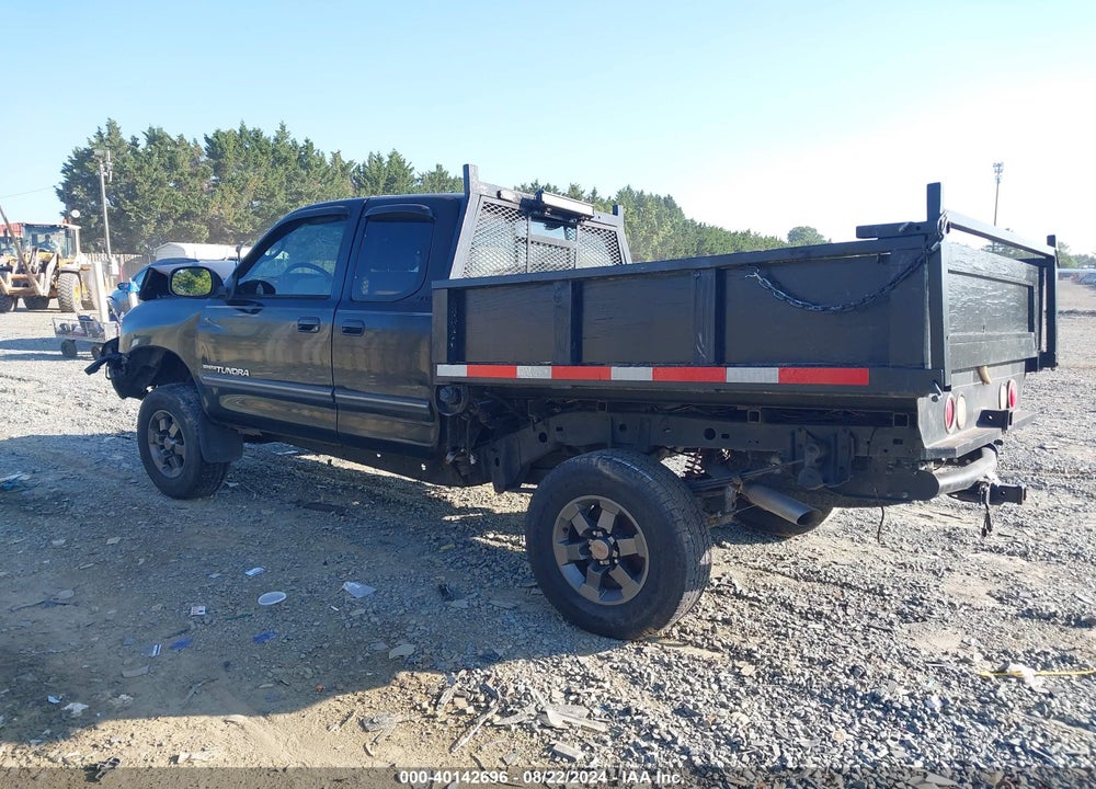 2000 TOYOTA TUNDRA SR5 V8 VIN: 5TBBT4413YS108656