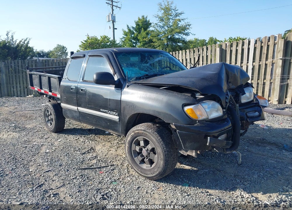2000 TOYOTA TUNDRA SR5 V8 VIN: 5TBBT4413YS108656