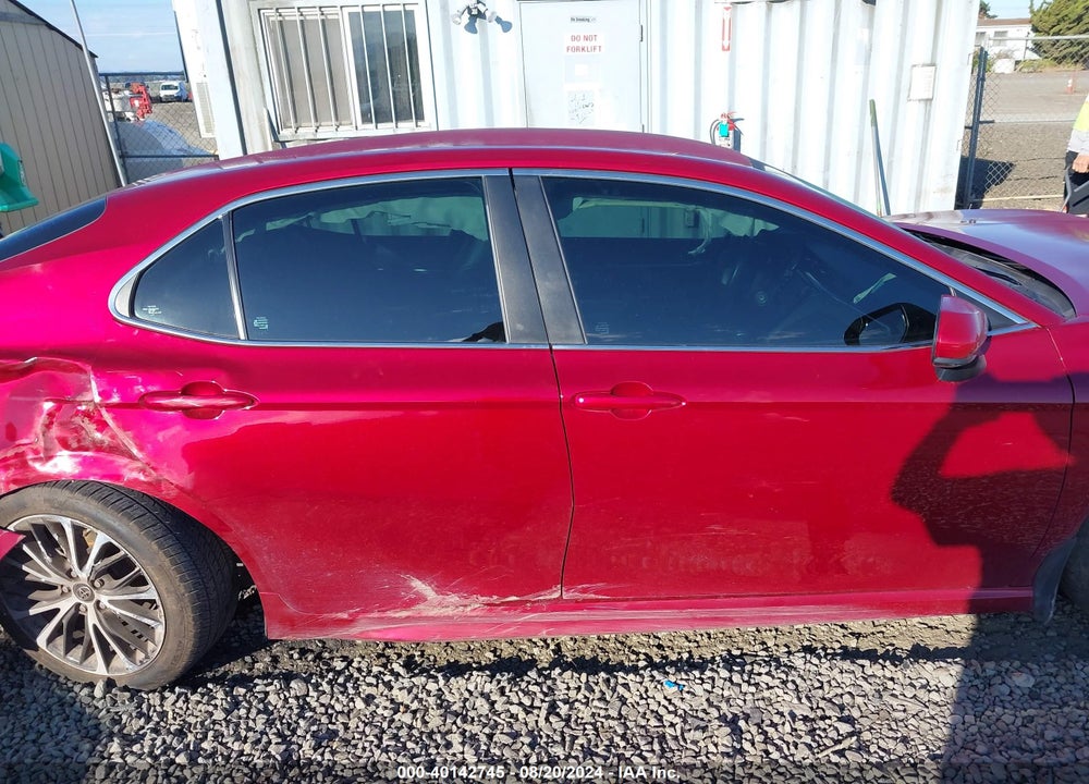 2018 TOYOTA CAMRY SE VIN: 4T1B11HK4JU622642