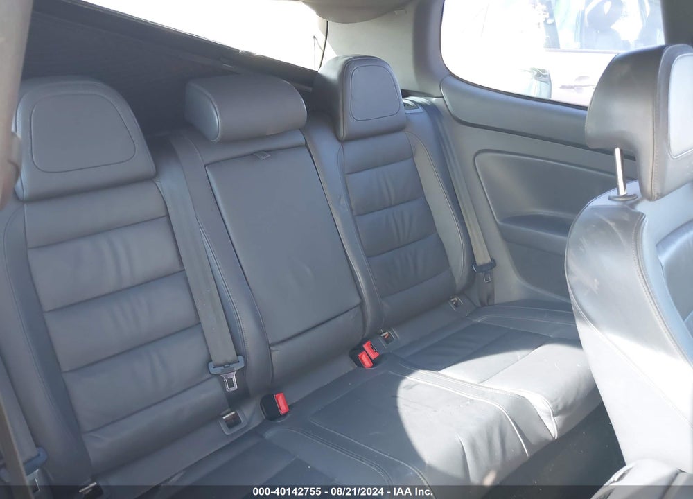 2008 VOLKSWAGEN R32 VIN: WVWKC71K68W169019