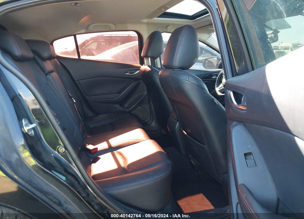 2015 MAZDA 3 S TOURING VIN: JM1BM1L38F1272534