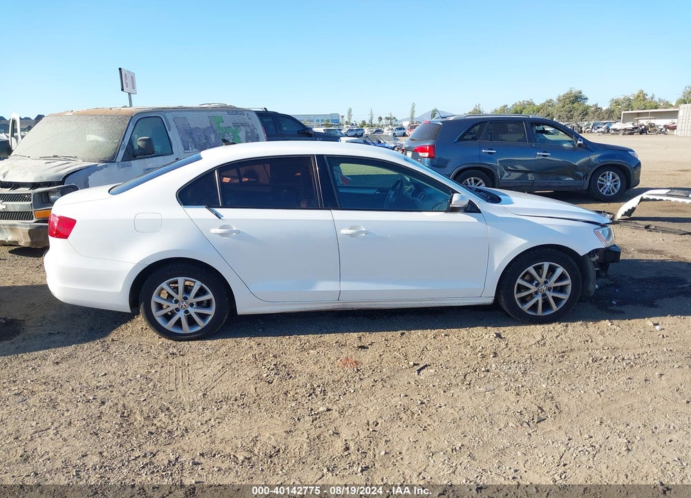 2013 VOLKSWAGEN JETTA 2.5L SE VIN: 3VWDP7AJ1DM437812
