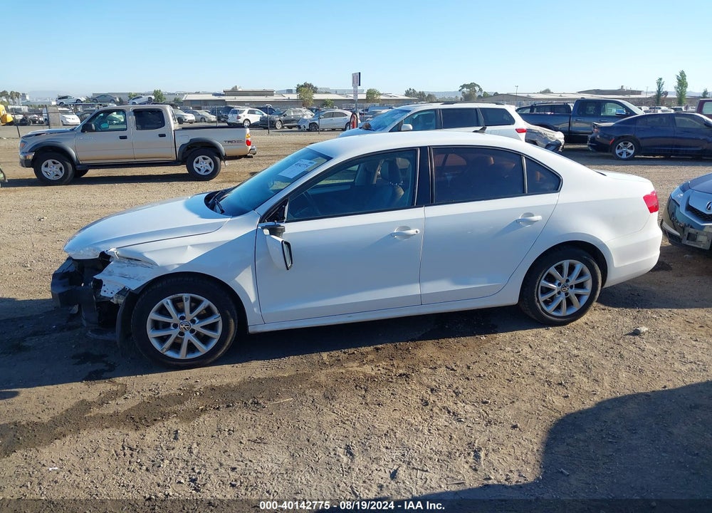 2013 VOLKSWAGEN JETTA 2.5L SE VIN: 3VWDP7AJ1DM437812