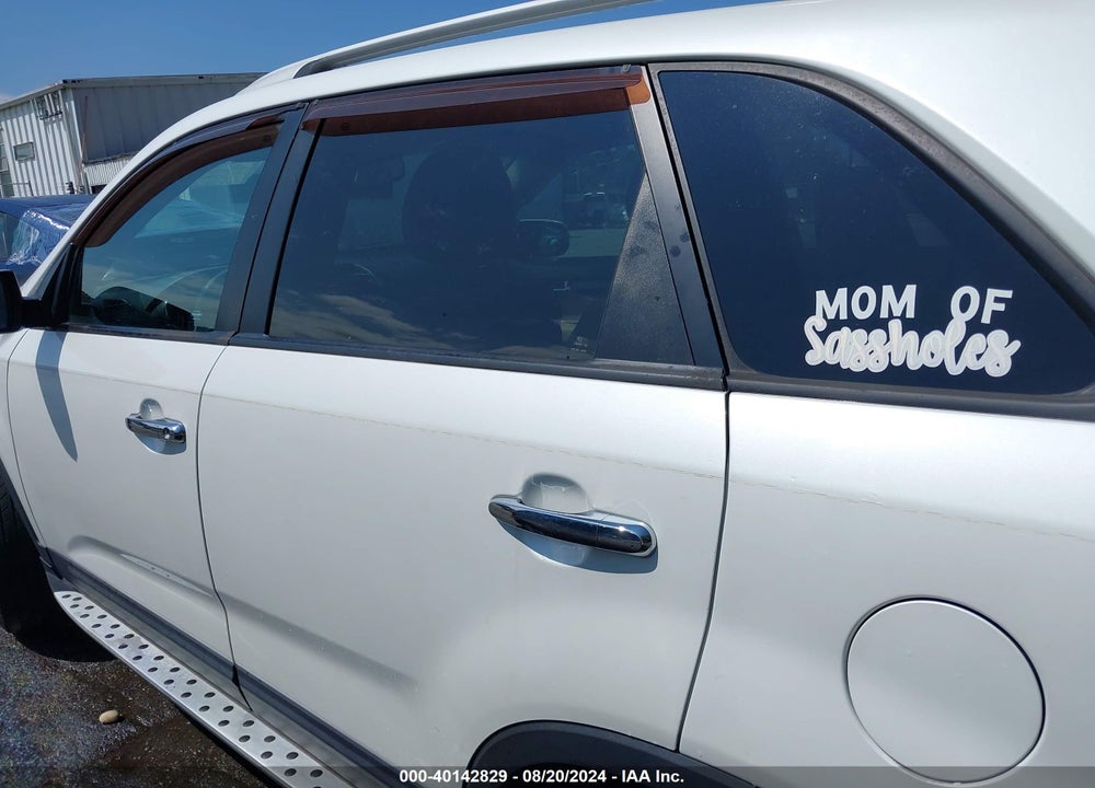 2012 KIA SORENTO VIN: 5XYKT4A62CG218241