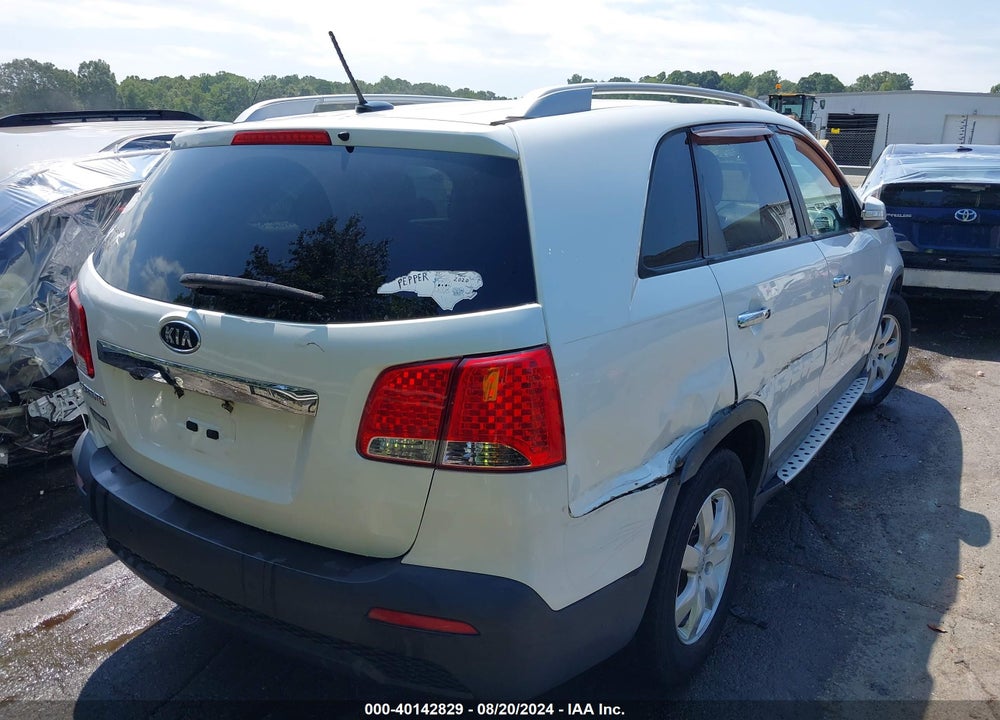 2012 KIA SORENTO VIN: 5XYKT4A62CG218241