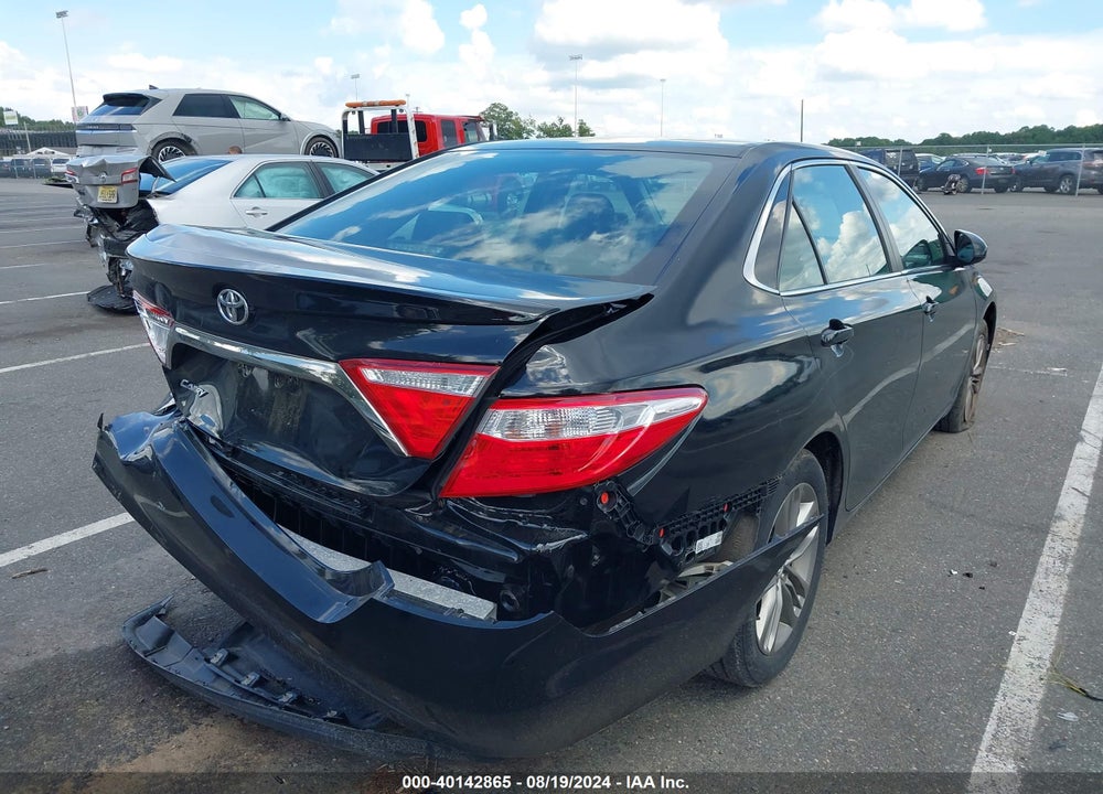 2017 TOYOTA CAMRY SE VIN: 4T1BF1FK6HU786859