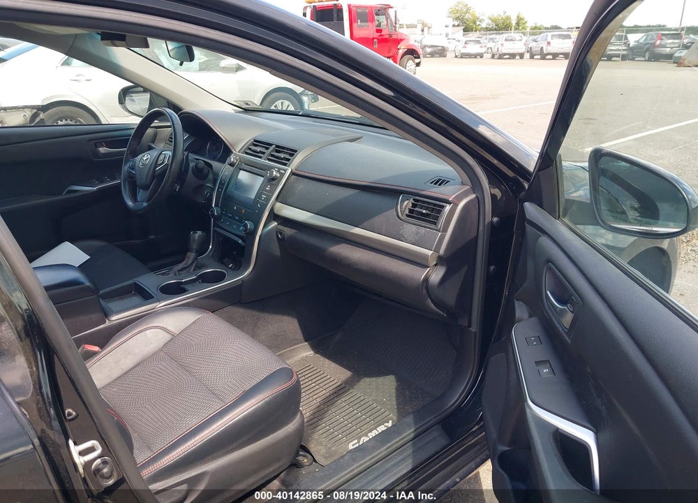 2017 TOYOTA CAMRY SE VIN: 4T1BF1FK6HU786859