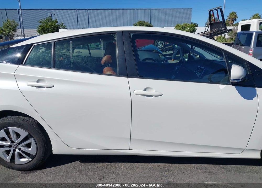 2018 TOYOTA PRIUS TWO VIN: JTDKBRFU2J3058239
