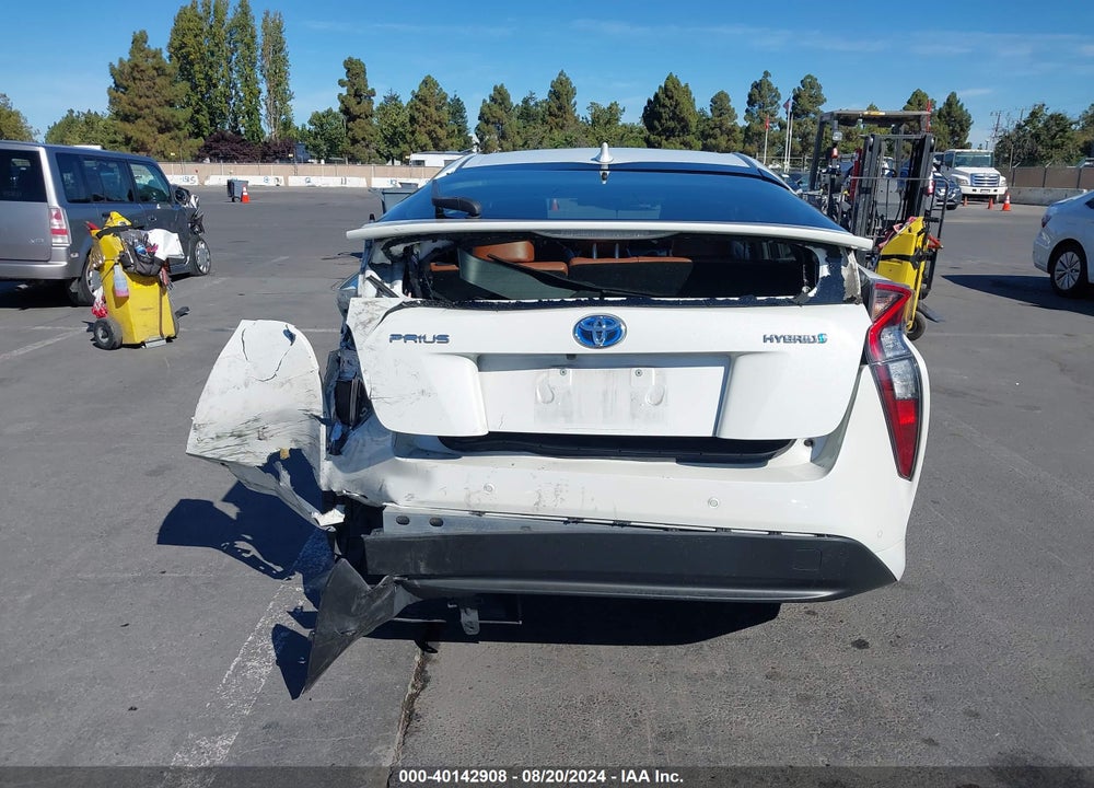 2018 TOYOTA PRIUS TWO VIN: JTDKBRFU2J3058239