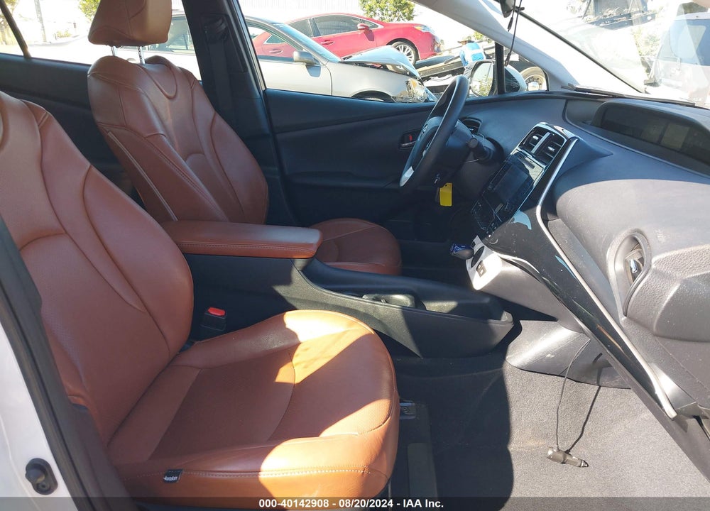 2018 TOYOTA PRIUS TWO VIN: JTDKBRFU2J3058239