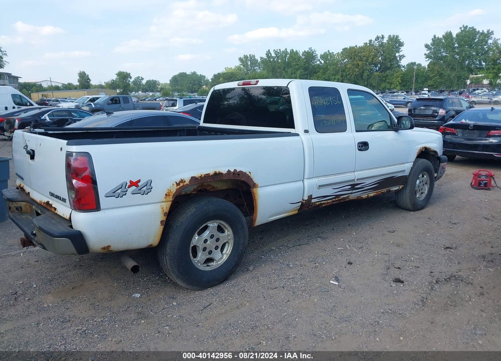 2004 CHEVROLET SILVERADO 1500 LT VIN: 1GCEK19T44E149054