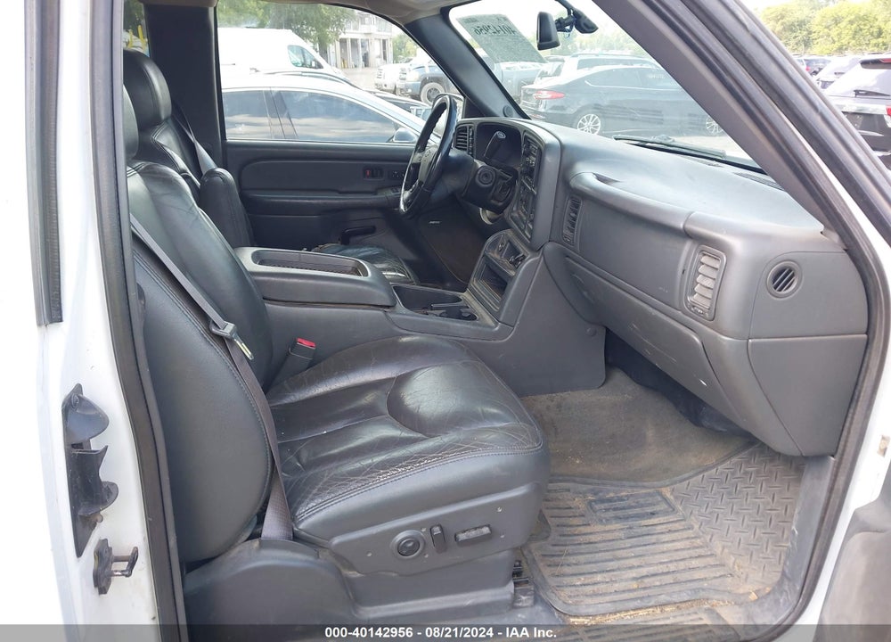 2004 CHEVROLET SILVERADO 1500 LT VIN: 1GCEK19T44E149054