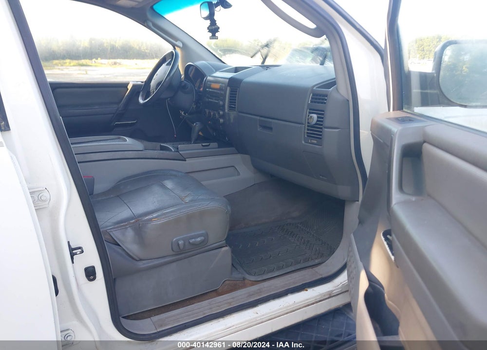 2004 NISSAN PATHFINDER ARMADA SE VIN: 5N1AA08AX4N712440