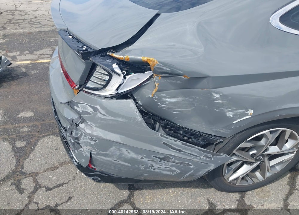 2020 HYUNDAI SONATA VIN: 5NPEF4JA3LH000827