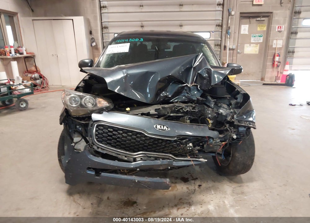 2018 KIA SPORTAGE LX VIN: KNDPM3AC4J7370812