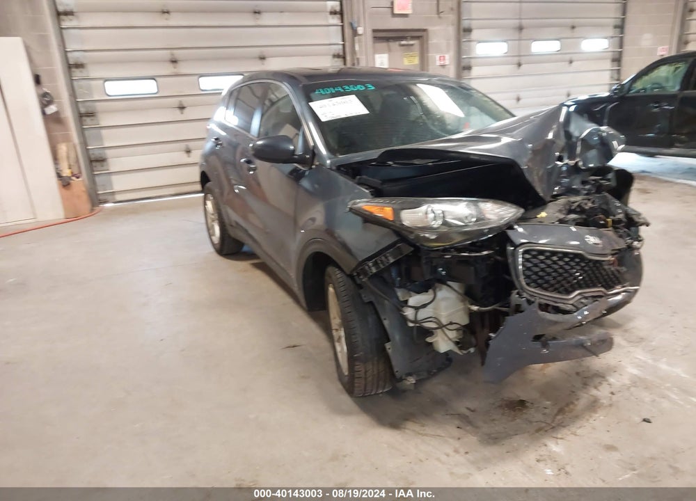 2018 KIA SPORTAGE LX VIN: KNDPM3AC4J7370812