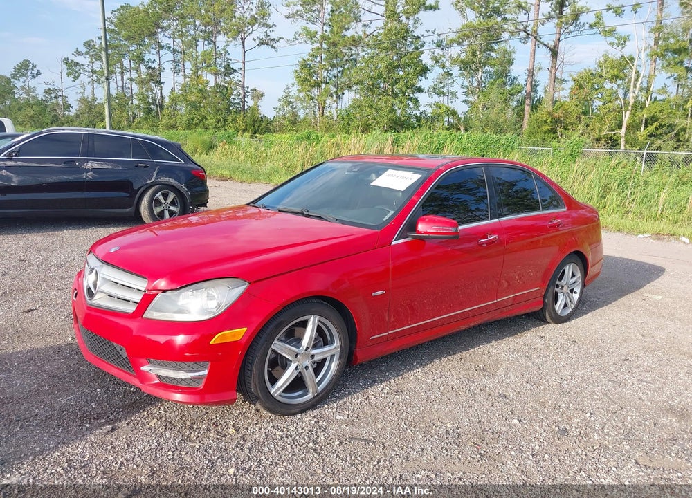 2012 MERCEDES-BENZ C 250 LUXURY/SPORT VIN: WDDGF4HB1CA660661