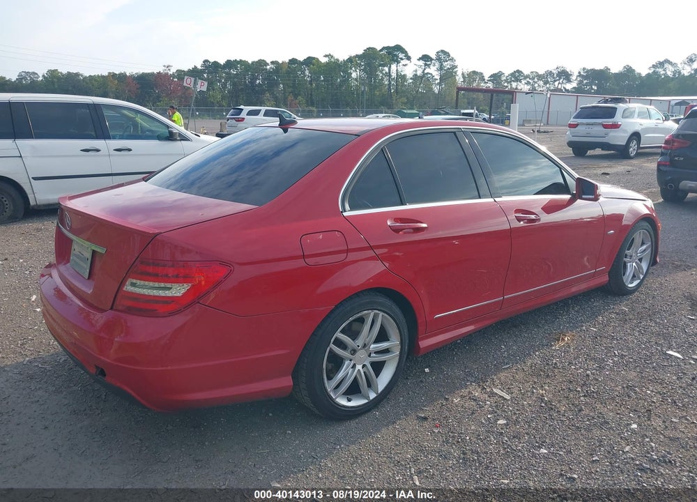 2012 MERCEDES-BENZ C 250 LUXURY/SPORT VIN: WDDGF4HB1CA660661