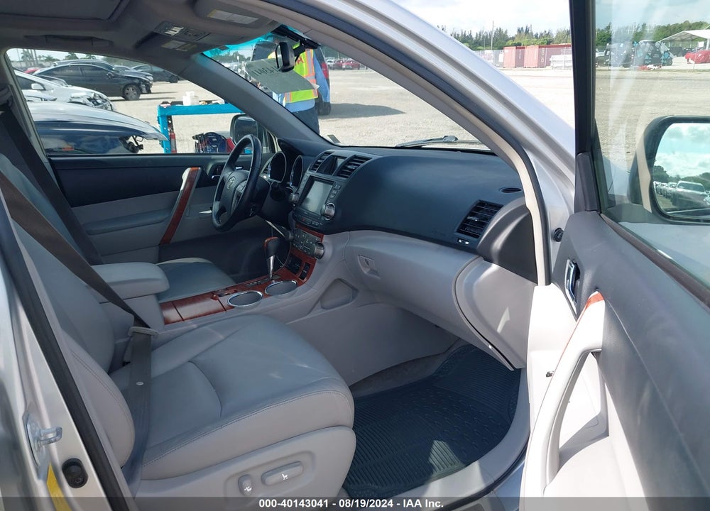 2008 TOYOTA HIGHLANDER LIMITED VIN: JTEES42A882091463