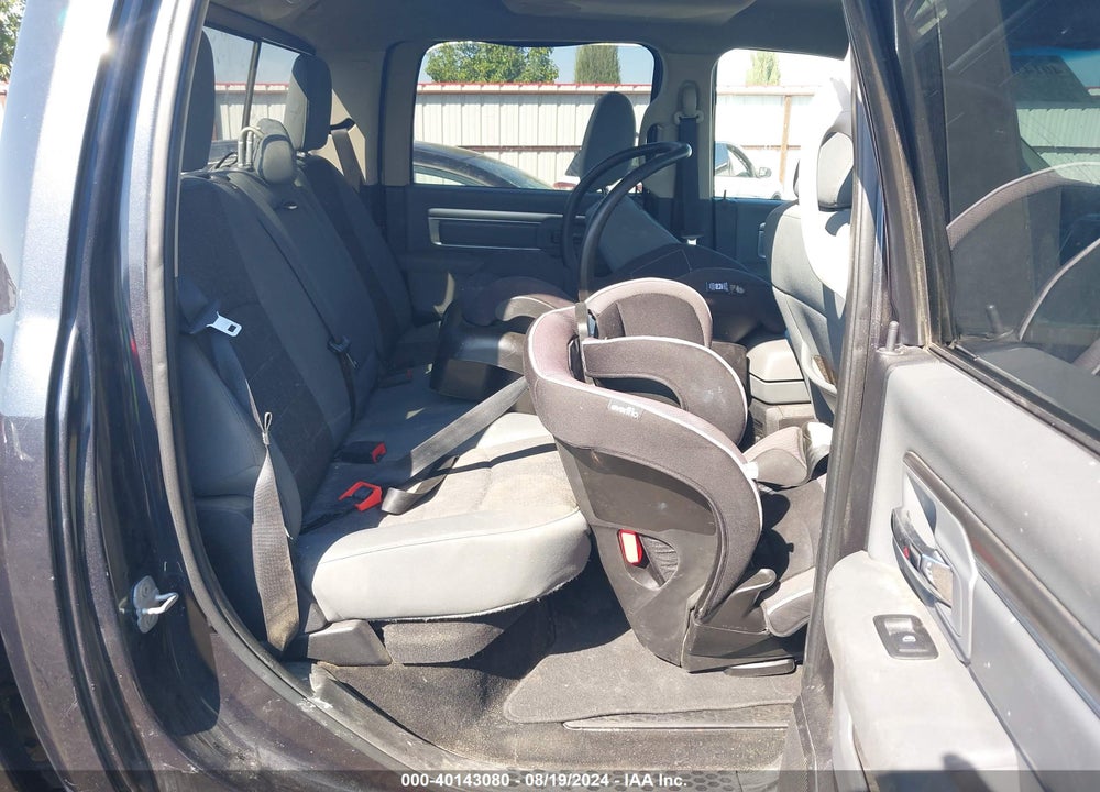 2013 RAM 1500 SLT VIN: 1C6RR7LT0DS615676