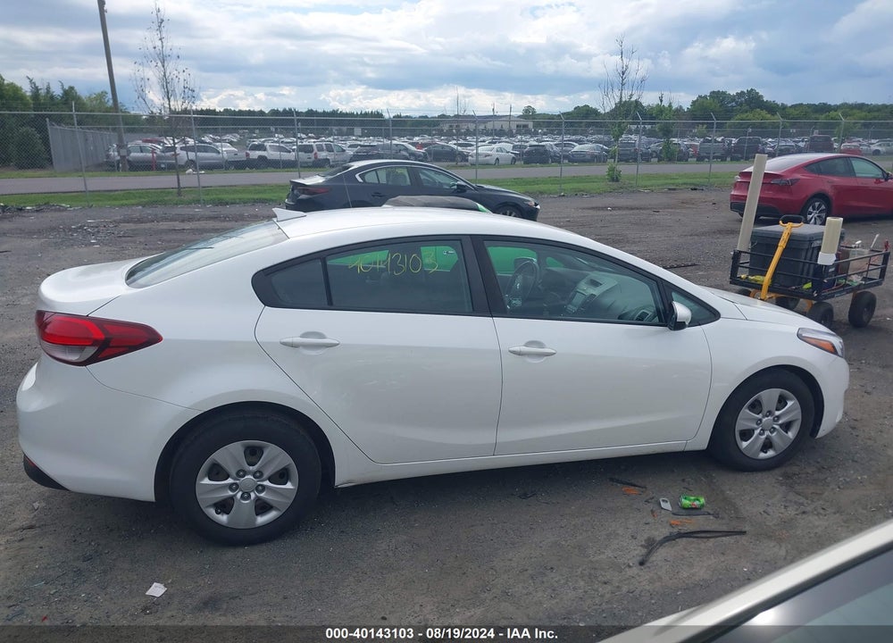 2018 KIA FORTE LX VIN: 3KPFL4A76JE260691