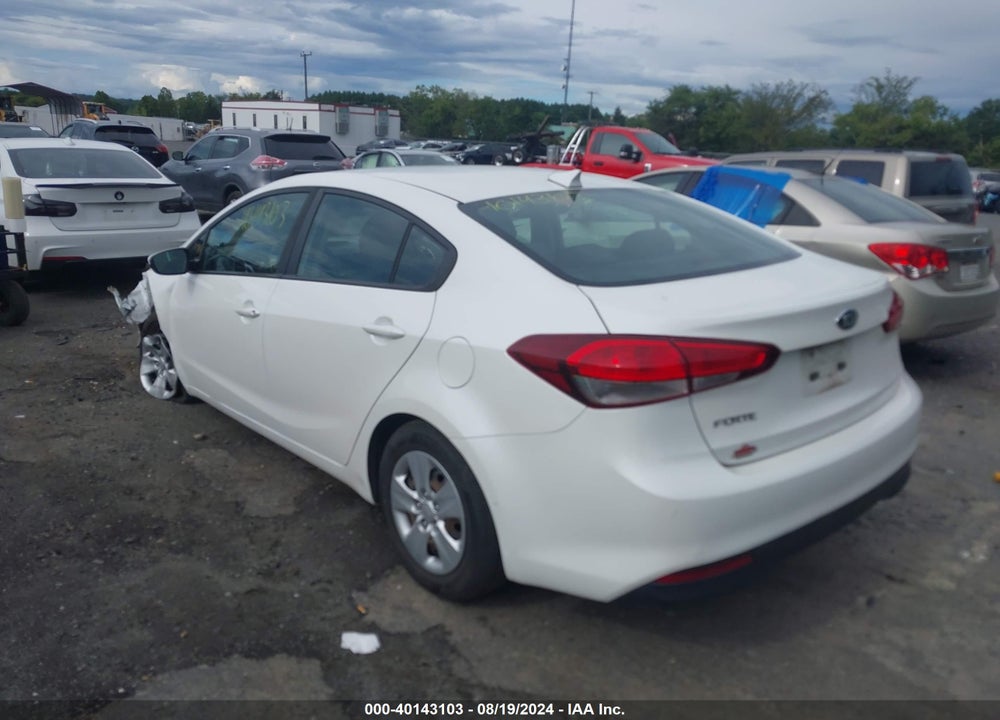2018 KIA FORTE LX VIN: 3KPFL4A76JE260691