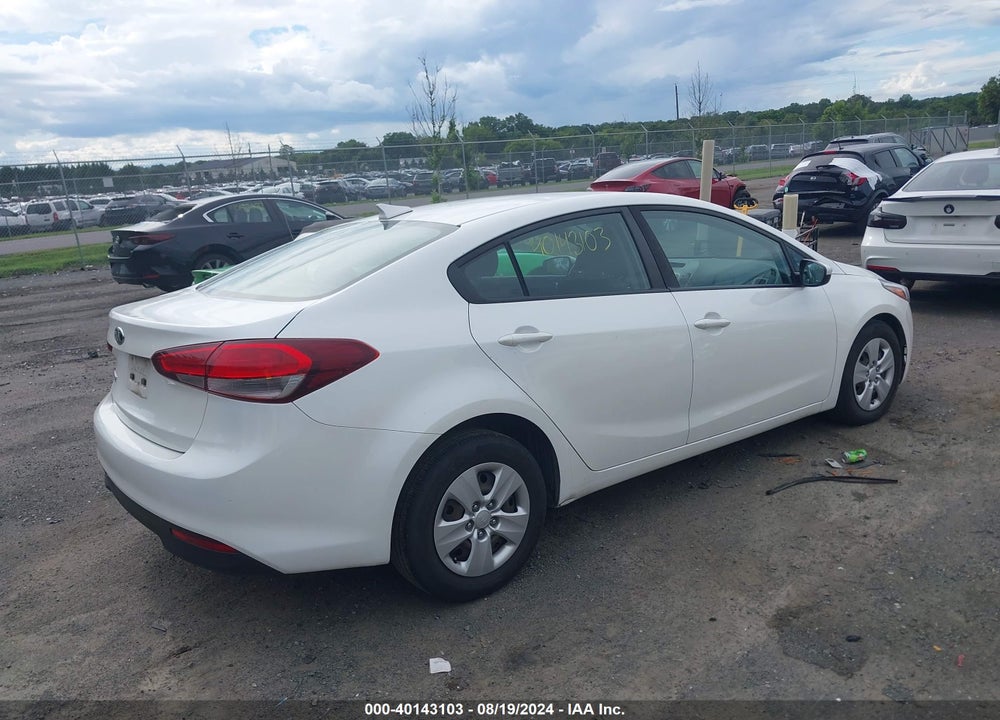 2018 KIA FORTE LX VIN: 3KPFL4A76JE260691