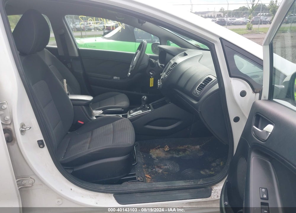2018 KIA FORTE LX VIN: 3KPFL4A76JE260691