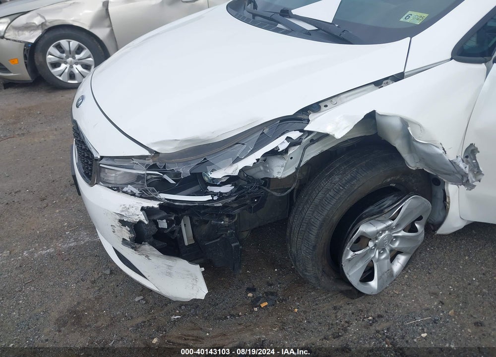 2018 KIA FORTE LX VIN: 3KPFL4A76JE260691