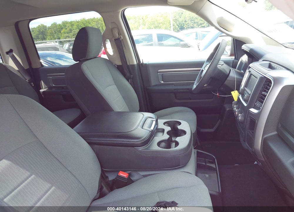 2022 RAM 1500 CLASSIC VIN: 1C6RR6LG5NS203543