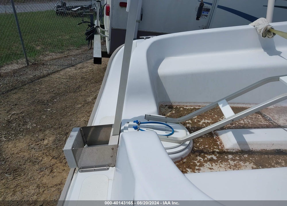 2003 HUNTER MODEL 216 VIN: HUN22132E303