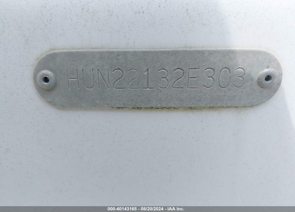 2003 HUNTER MODEL 216 VIN: HUN22132E303