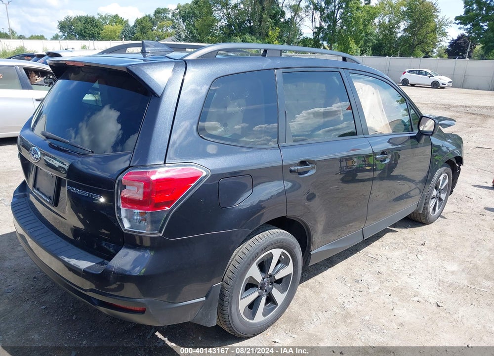 2018 SUBARU FORESTER 2.5I PREMIUM VIN: JF2SJAGC6JH427618