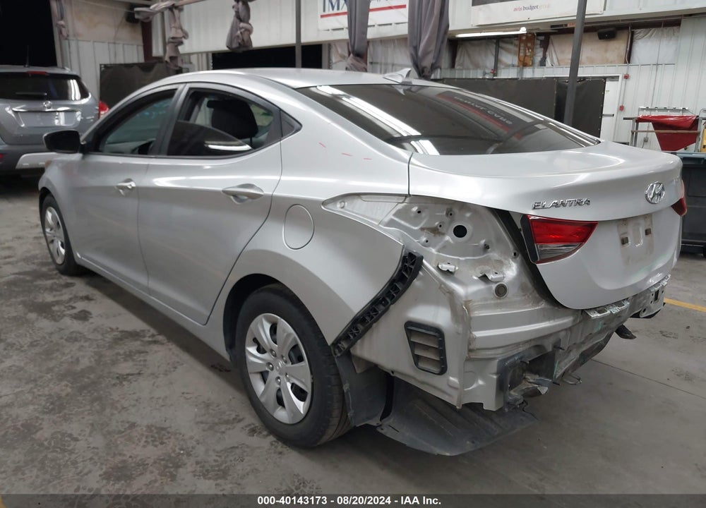 2016 HYUNDAI ELANTRA SE VIN: 5NPDH4AEXGH716171