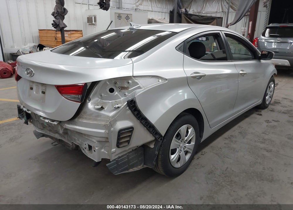 2016 HYUNDAI ELANTRA SE VIN: 5NPDH4AEXGH716171